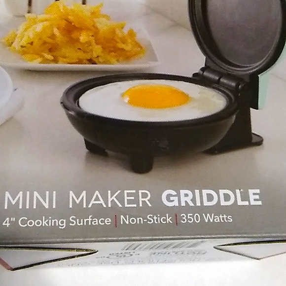 NWT Mini Maker Griddle - Picture 3 of 6